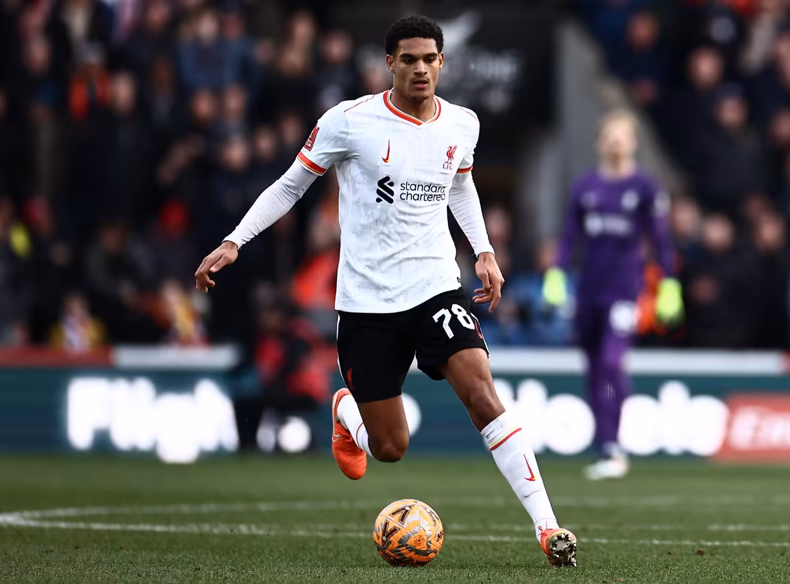 นิวคาสเซิ่ล เตรียมยื่น 30 ล้านปอนด์ คว้าตัว "ควอนซาห์" ร่วมทีมช่วงซัมเมอร์