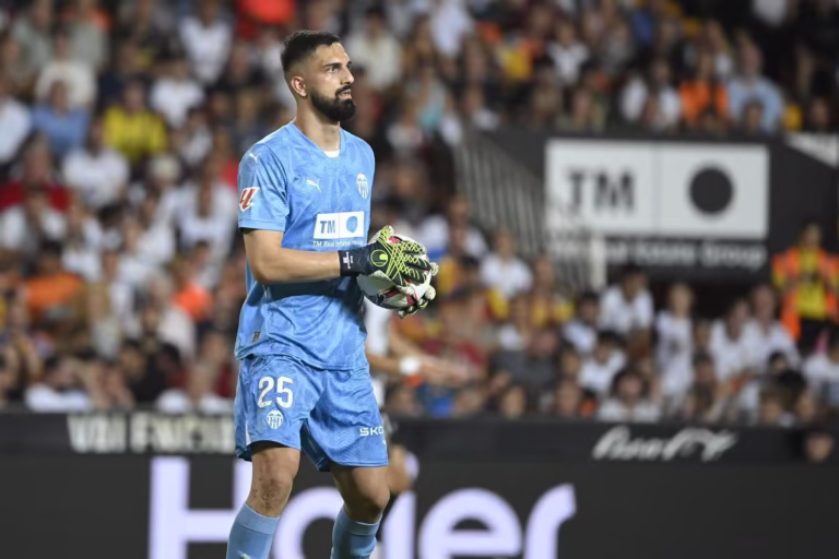 เวสเตอร์เฟลด์ อดีตนายทวารหงส์รับแปลกใจ ลิเวอร์พูลซื้อ "มามาร์ดาชวิลี"