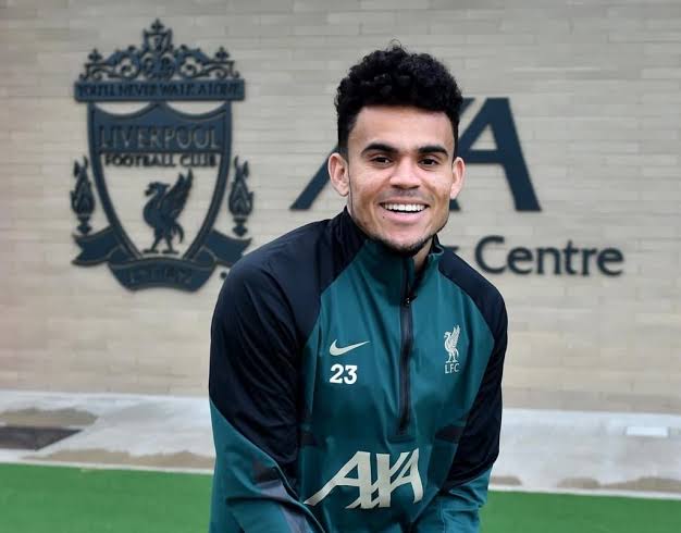 ฟุตบอล อินไซเดอร์ รายงานว่า ลิเวอร์พูล เตรียมเจรจาเรื่องสัญญาใหม่กับ หลุยส์ ดีอาซ หลังจบฤดูกาล 2024/25