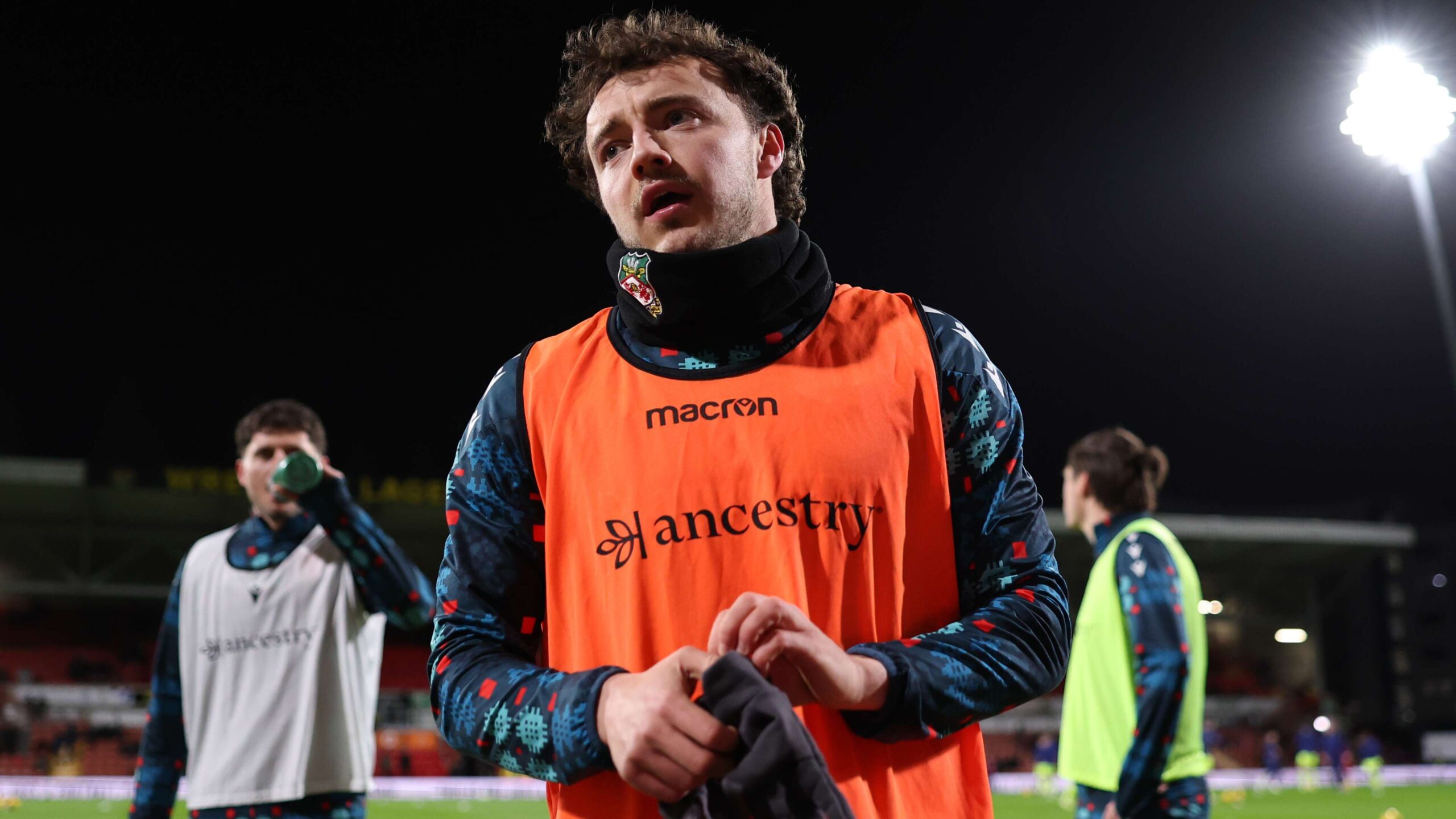 สตาร์ Wrexham เปิดใจพ่อแม่โน้มน้าวไม่ให้อำลาฟุตบอลหลังเจอวิกฤตอาการบาดเจ็บหนักจนกลายเป็น "คนถูกลืม"