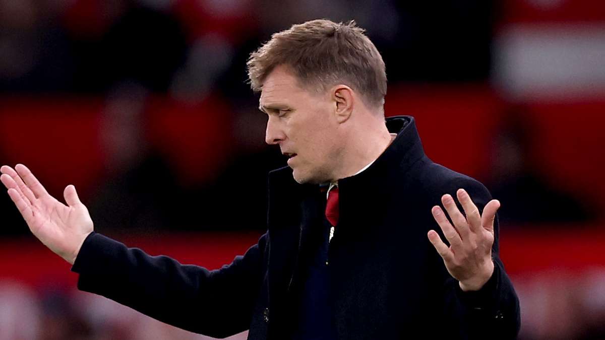 ดาเรน เฟลทเชอร์ เผยความคืบหน้าอนาคตผู้จัดการทีมแมนยูหลังตกรอบเอฟเอ คัพอย่างน่าสังเวช ยอมรับอนาคตระยะสั้น "อาจไม่สวยงาม"