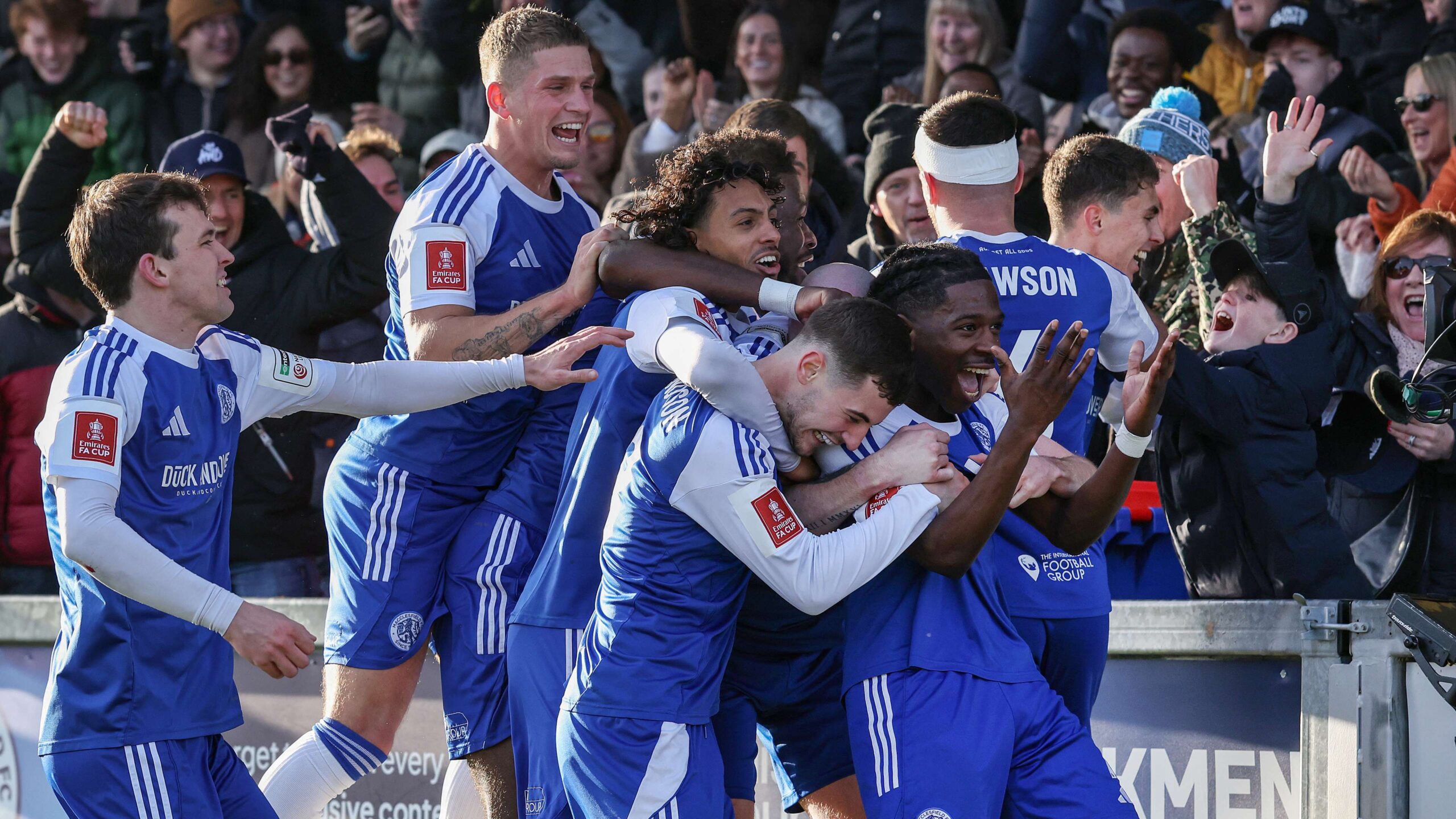 Macclesfield สโมสรลีกล่างสุดช็อกโลกเขี่ย Crystal Palace แชมป์ FA Cup ร่วง