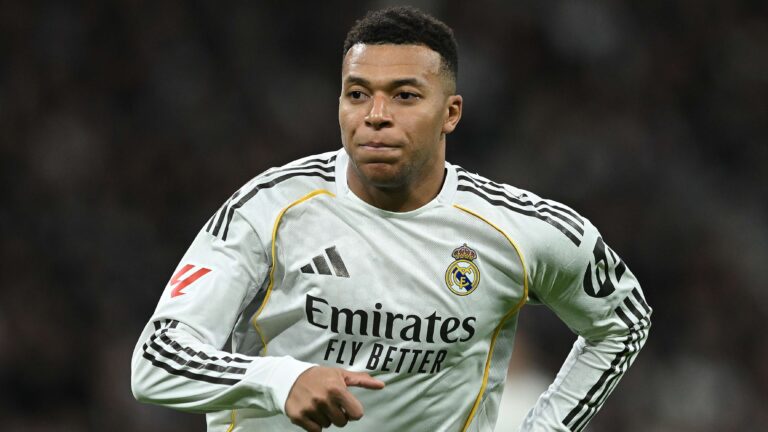 เตรียมรับมือ! Kylian Mbappe ฟื้นเจ็บกลับมาลงชุด Real Madrid พร้อมศึก Supercopa Clasico ปะทะ Barcelona