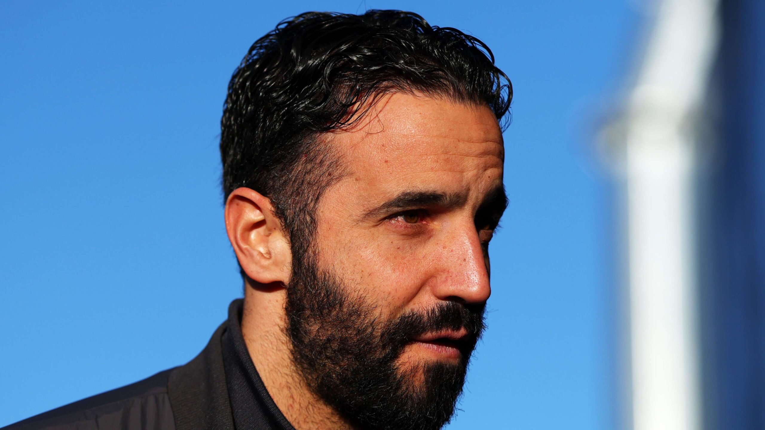 งานใหม่สำหรับ Ruben Amorim?! อดีตกุนซือ Man Utd ตกเป็นข่าวเตรียมคืนวงการเร็วๆ นี้ หลังโดนปลดจาก Old Trafford
