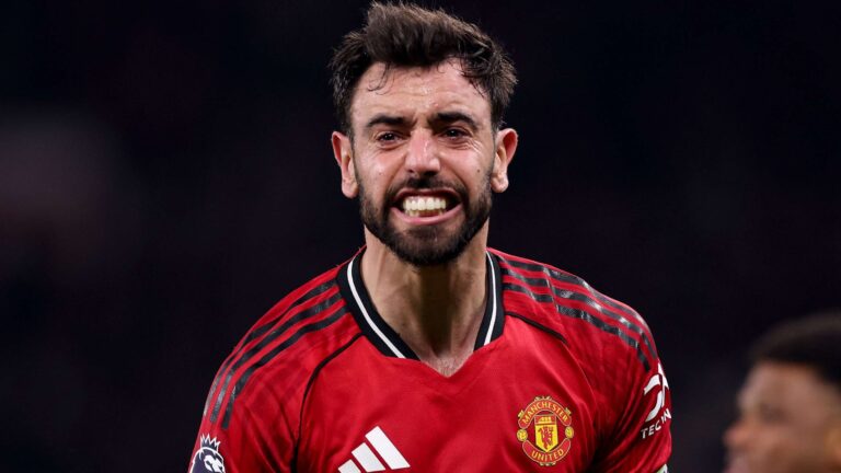 Bruno Fernandes คืนสนามเปิดยุคใหม่แมนยูฯ กับ Darren Fletcher รับหน้าที่กุนซือขัดตาทัพสัญญาจะสร้างทีมที่มีตัวตนของตัวเอง