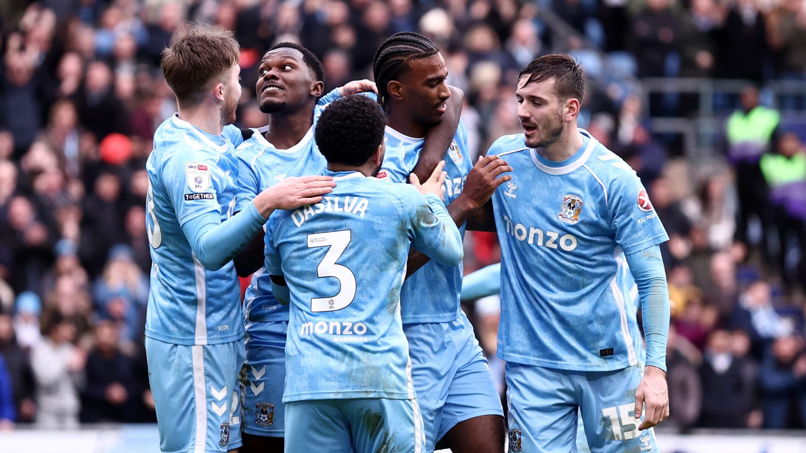 Haji Wright ซัดชัยให้ Coventry City พลิกชนะ Leicester City 2–1 ยึดจ่าฝูง Championship