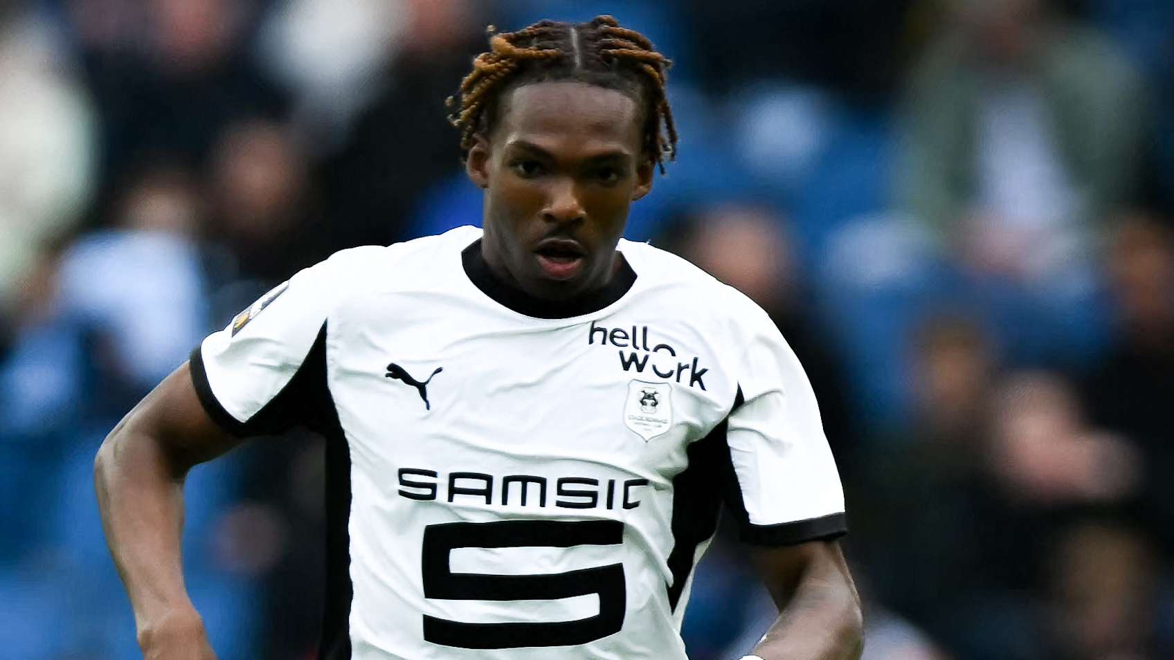 Chelsea บรรลุข้อตกลงเงื่อนไขส่วนตัวกับ Jacquet ก่อนการย้ายจาก Rennes มูลค่า 56 ล้านปอนด์