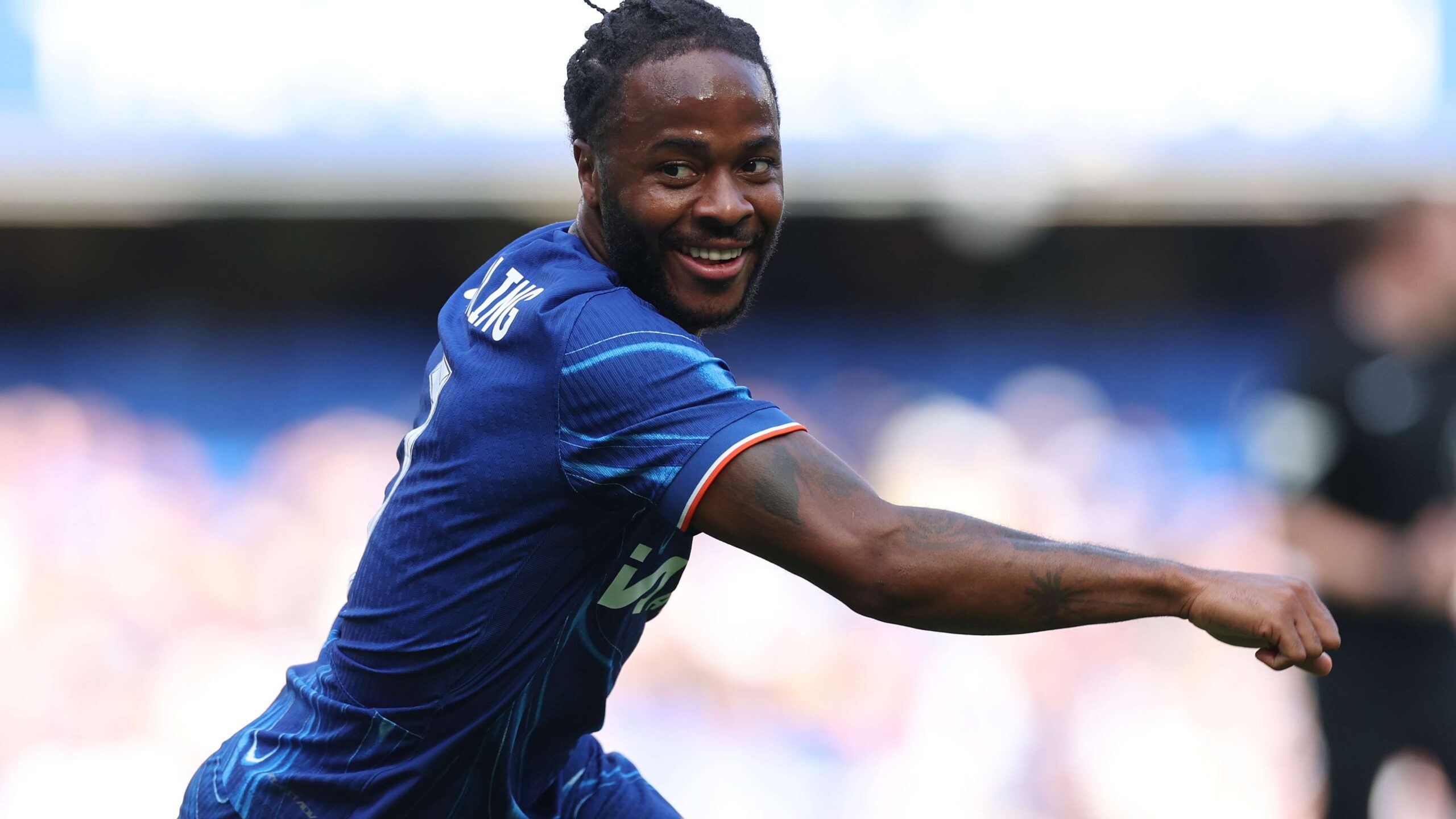 Sterling เน้นความมั่นคงของครอบครัวมากกว่าการลุ้นแชมป์ Serie A