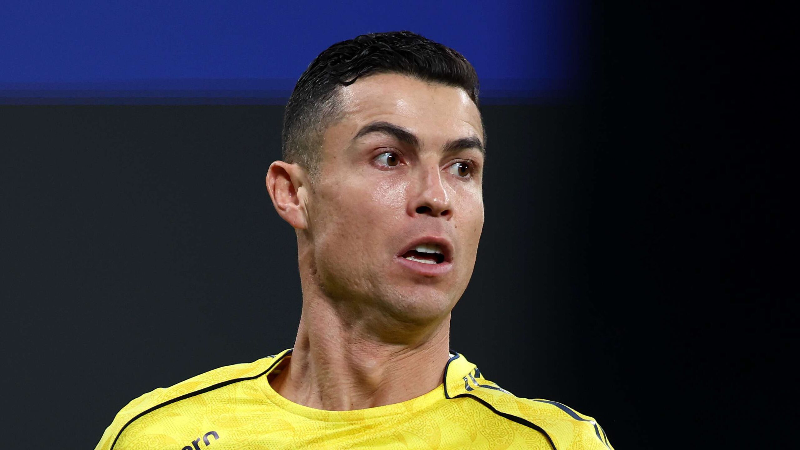 วางเพลิงรูปปั้น Cristiano Ronaldo หน้าพิพิธภัณฑ์ CR7 ในโปรตุเกส พร้อมโพสต์ข้อความเตือนลึกลับบนโซเชียล