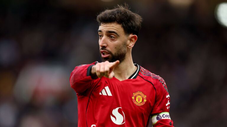 Man Utd วางแผนคุยสัญญากับกัปตัน Fernandes แต่สุดท้ายให้เขาตัดสินใจอนาคตด้วยตัวเอง