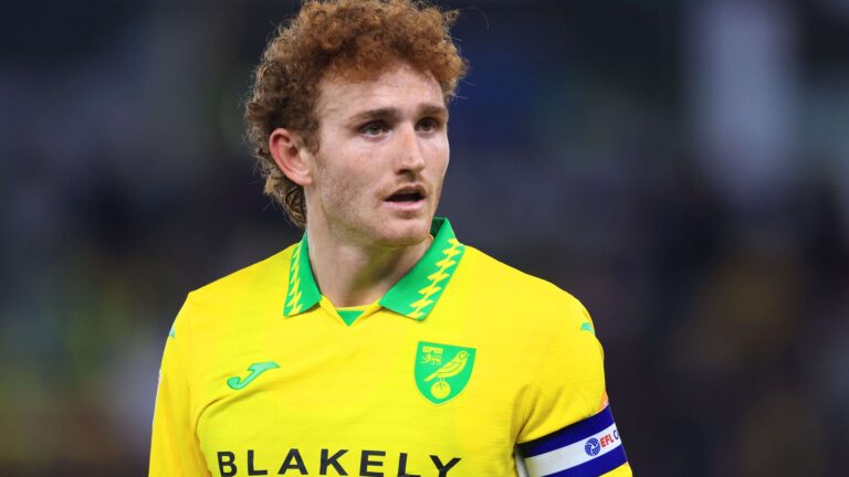 Josh Sargent อาจอำลาทีม Norwich City หลังประชุมรุนแรงกับสตาฟ ขณะที่ Toronto FC เดินหน้าดีล
