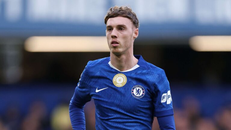 แมนเชสเตอร์ ยูไนเต็ด ยุติการล่าตัว โคล พาลเมอร์ เหตุค่าตัวสูง ปิดโอกาสซัมเมอร์นี้ เลือกหามิดฟิลด์แทน Casemiro