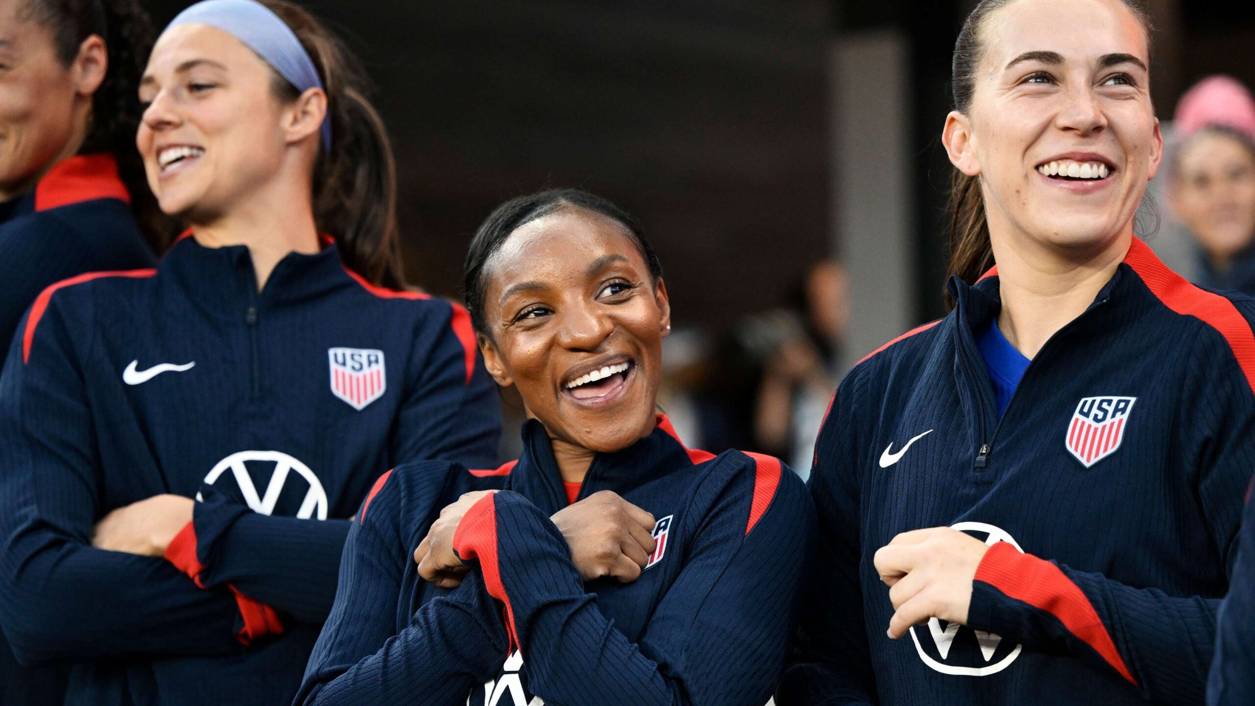 ฉันออกจากวงการด้วยความสงบใจและความพึงพอใจอย่างลึกซึ้ง: ตำนาน USWNT คริสตัล ดัน รีไทร์ในวัย 33 ปี หลังอาชีพอันยาวนาน