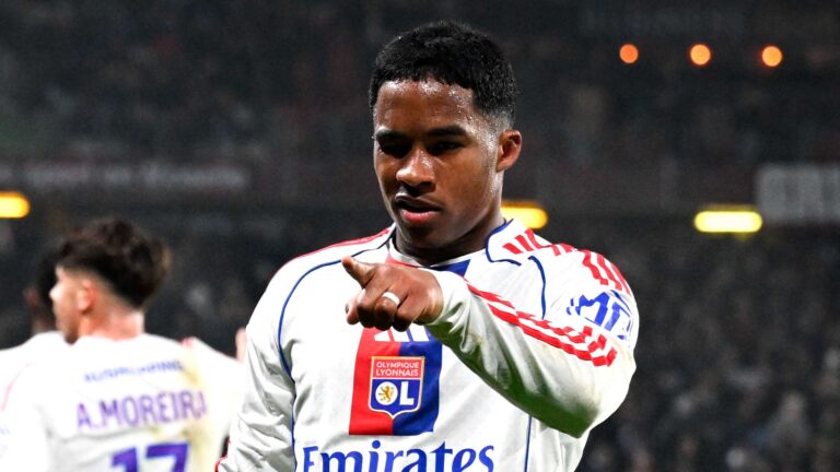 คณะกรรมการด้านวินัยลีกเอิง 1 ลดโทษแดง Endrick เหลือแบนหนึ่งนัด