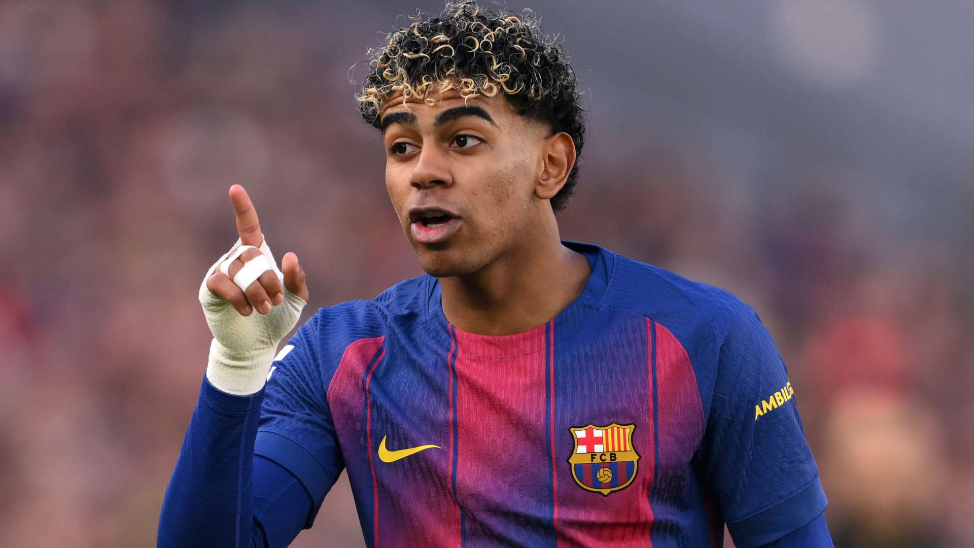 ลามีน ยามาล ดาวรุ่งบาร์เซโลนา ดาราแดนเท้าแฝงทุกคนกลัว ถูกเปรียบเทียบกับ ลิโอเนล เมสซี่