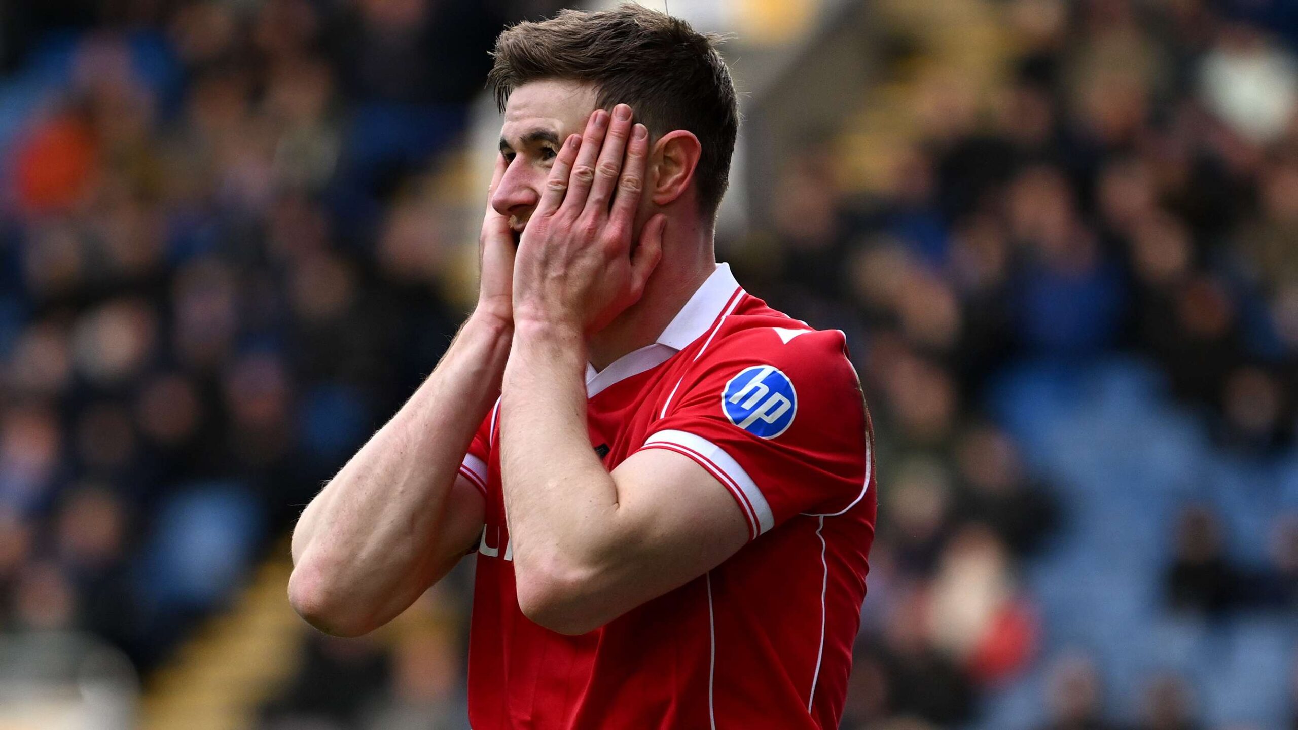 เวรกซ์แฮมเสียแข้งหลัก เบน ชีฟ พักยาวจนจบฤดูกาล กระทบโอกาสเลื่อนชั้นสู่พรีเมียร์ลีก