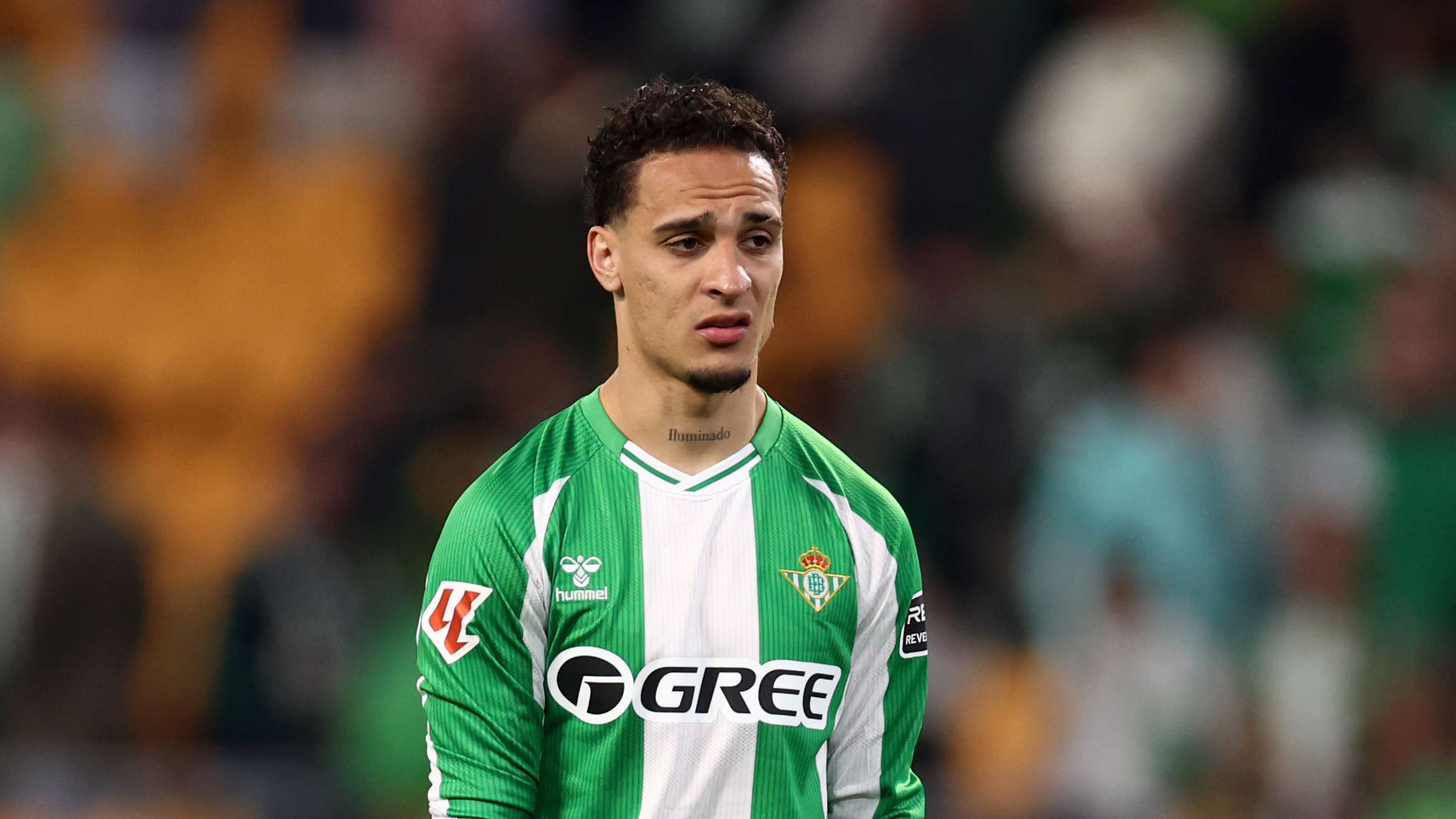 วิดีโอเผย อันโตนี ปะทะแฟนเบติส หลังดาร์บี้พังทลาย เบติสเสมอเซบียา 2-2