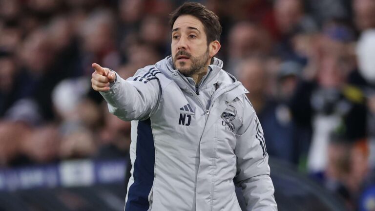 อาร์เซนอลพึ่งพาประตูจากลูกตั้งเตะ นิโคลัส โจเวร์ ถูกสื่อวิพากษ์ถึงขั้นถามว่ากำลังทำร้ายฟุตบอล