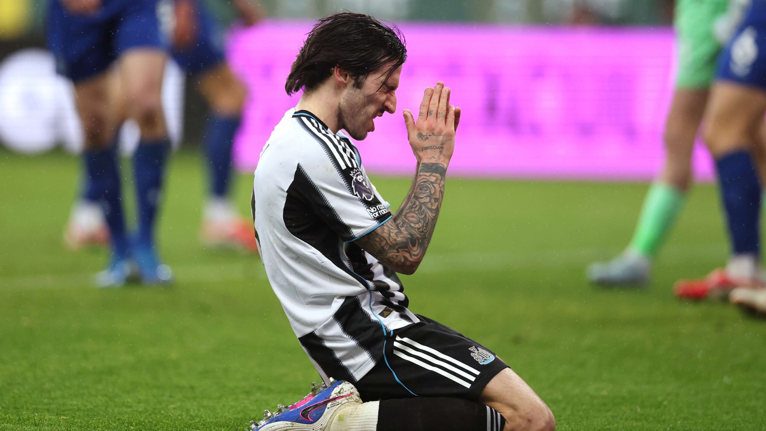 โตนาลีเผย มันทำให้กังวล! ชมการเซฟของจอร์แดน พิคฟอร์ด ที่ปฏิเสธชอตชีวิตในการพานิวคาสเซิลแพ้เอฟเวอร์ตัน 2-3