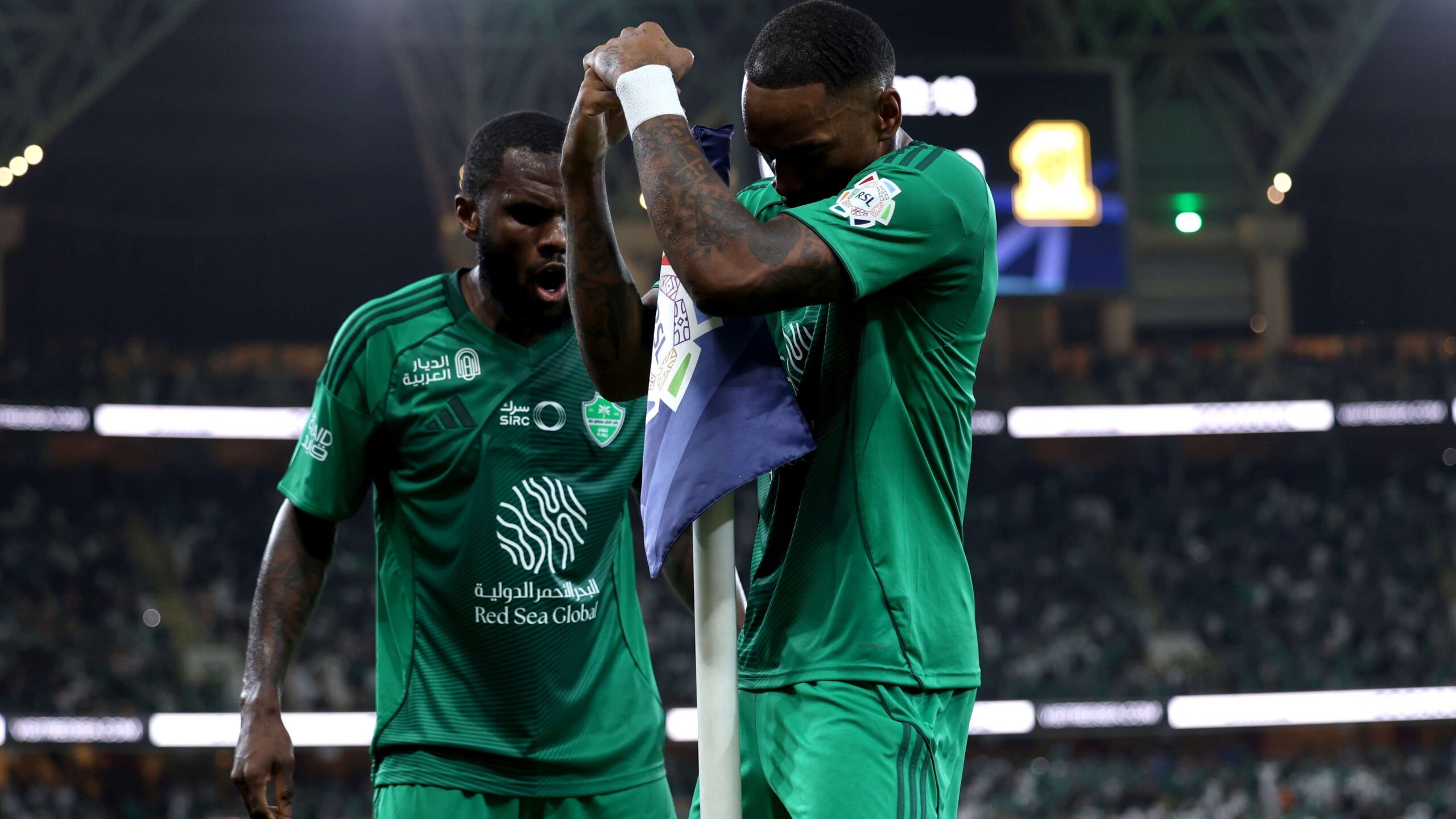 อีวาน ทูนีย์ ซัดประตูพา อัล-อาห์ลี คว้าชัยใน Sea Derby เหนือ อัล-อิตตาฮัด พร้อมท่าเต้นซามบ้าของ วินิซิอุส จูเนียร์