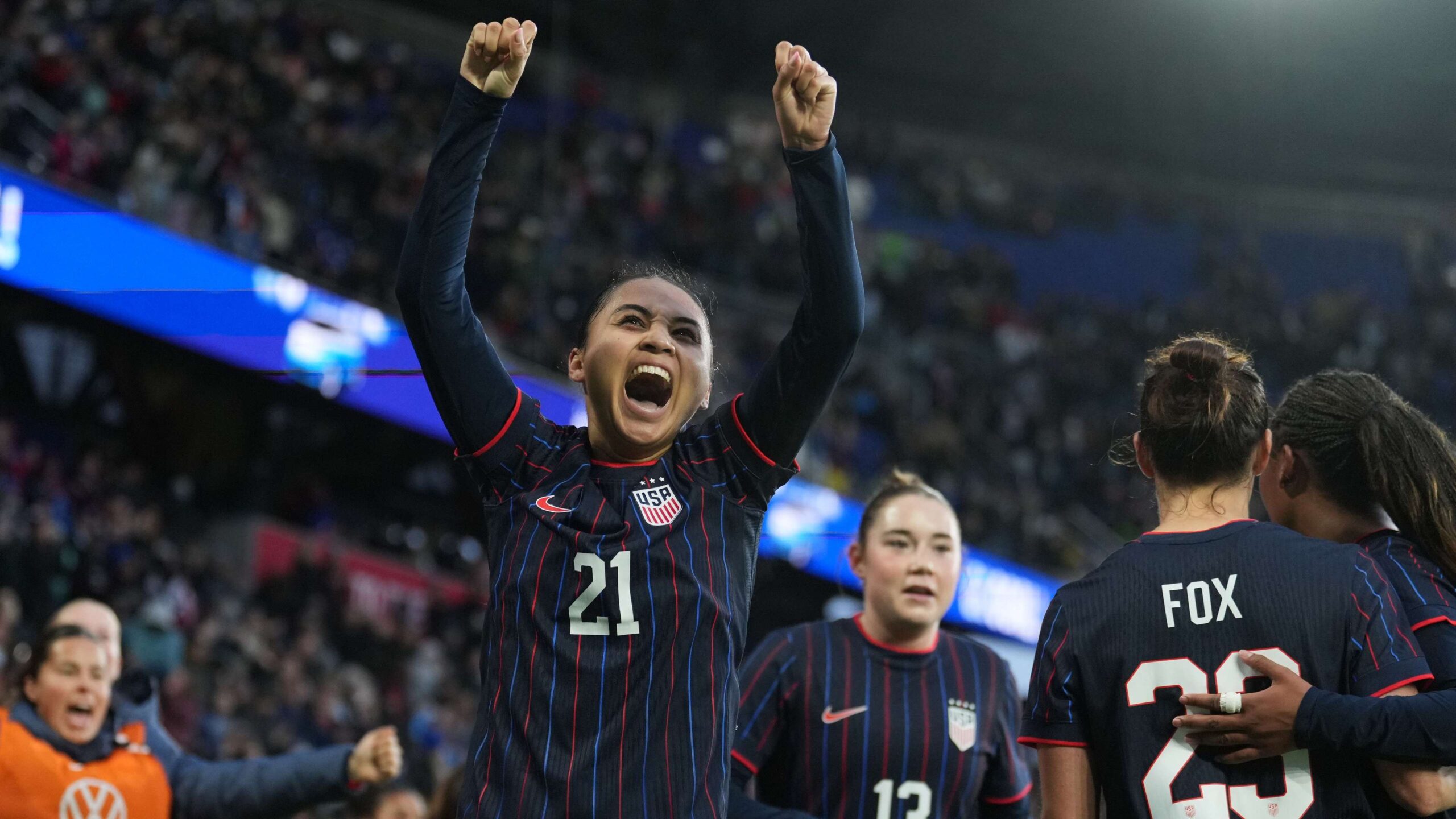 สหรัฐอเมริกาคว้าแชมป์ SheBelieves Cup สมัยที่ 8 หลัง อัลลิสซา ทอมป์สัน ซัดชนคานเข้าไปช่วงท้ายเกม