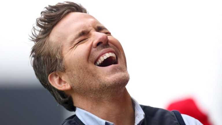 ไรอัน เรย์โนลด์สใกล้ซื้อทีมบราซิลหรือไม่? ผู้ร่วมถือหุ้นเว็กซ์แรมชี้แจงข่าวลือใหม่