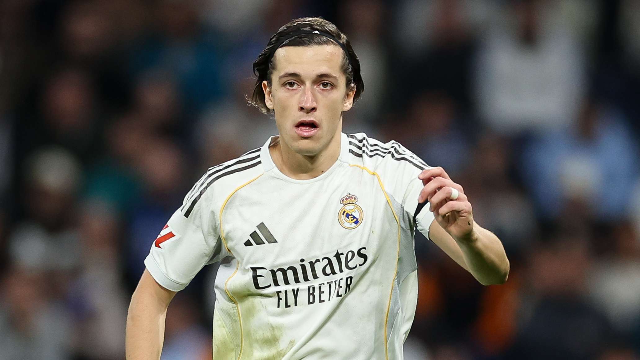 รีล มาดริด ยืนยันอาการบาดเจ็บเพิ่มก่อนบิ๊กแมตช์ดวล แมนเชสเตอร์ ซิตี้ คารเรราส บาดเจ็บน่องขวา ขณะ เอ็มบัปเป้ เบลลิงแฮม และ โรดริโก้ อยู่ข้างสนาม