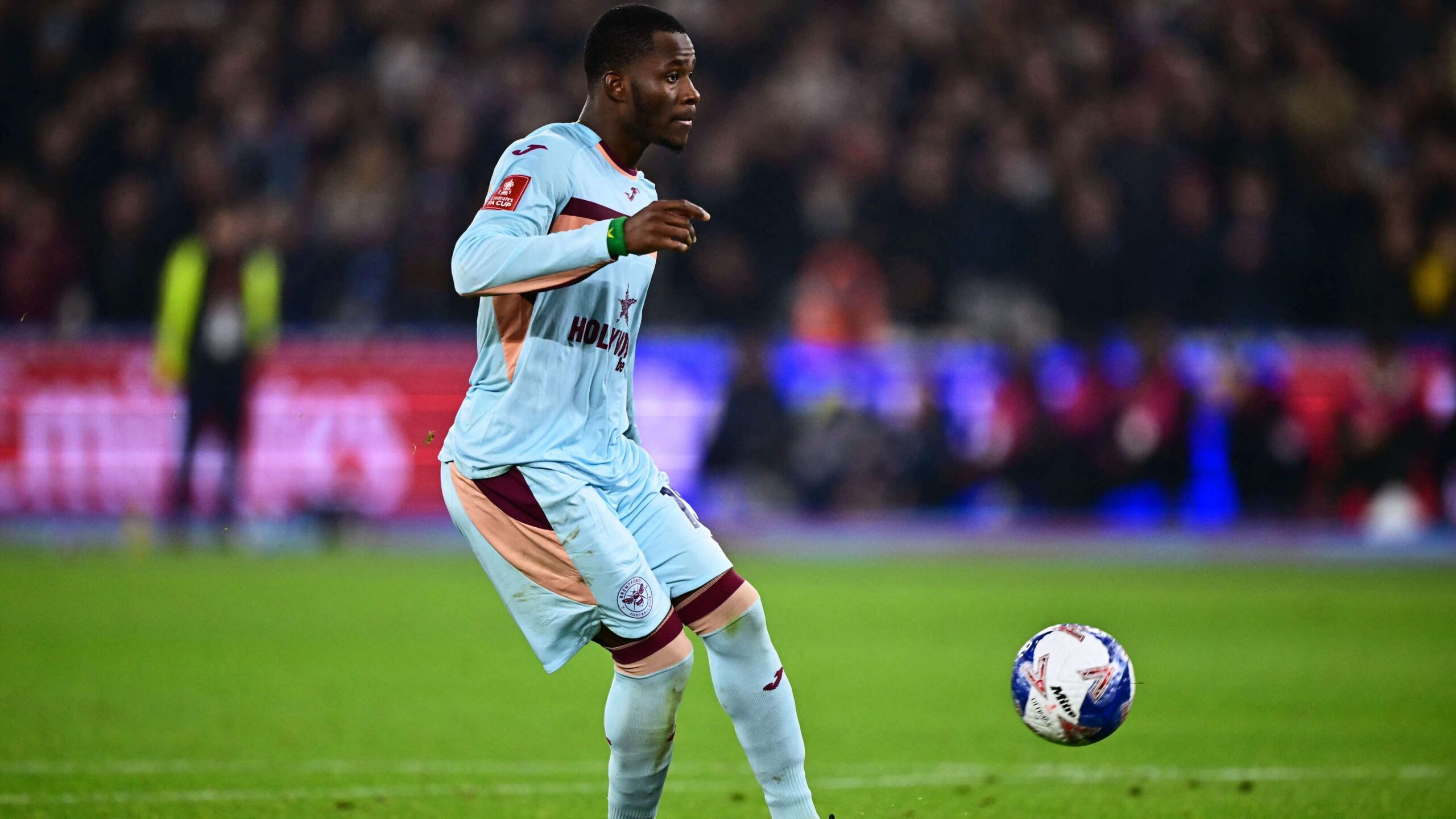 ดังกา อูอัตตาราพลาดยิงแพนเอนกา ส่งเวสต์แฮมผ่านเข้าสู่รอบ 8 ทีม เอฟเอ คัพ หลังดวลจุดโทษ