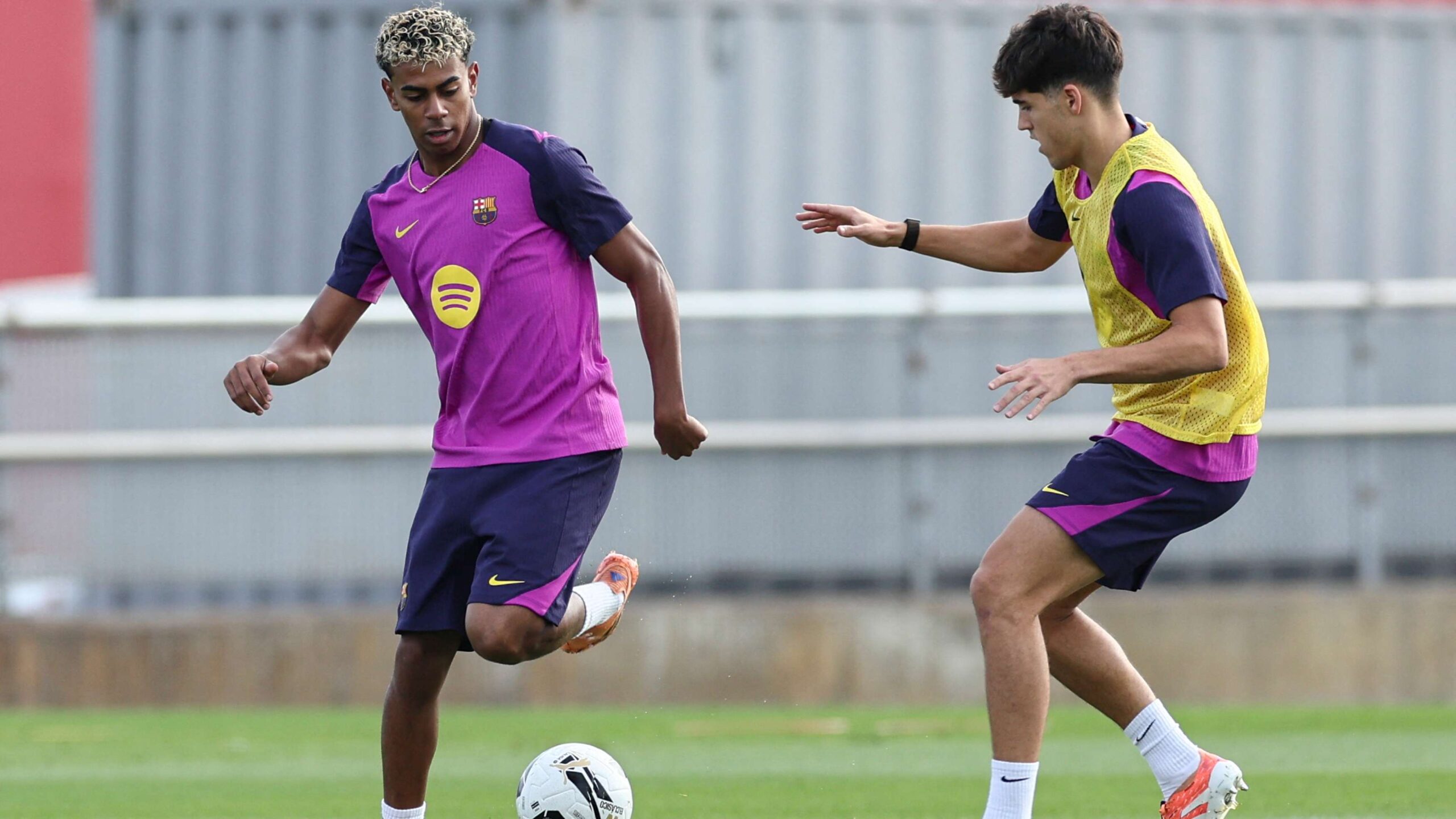 ฟลิคชี้ พอล คูบาร์ซี เทียบชั้น ลามีน ยามาล พร้อมลุยยูฟ่า แชมเปียนส์ ลีก พบ นิวคาสเซิล