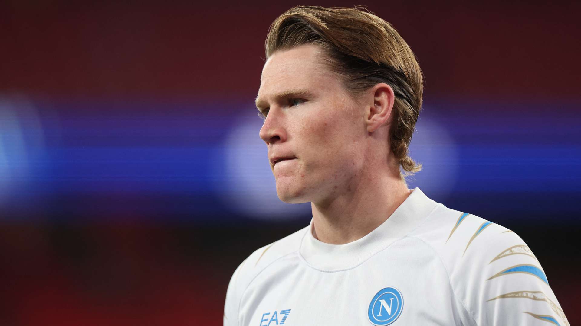 บิ๊กเซอร์ไพรส์ แมนเชสเตอร์ ยูไนเต็ด ขาย สก็อตต์ แม็คทอมายนี ไปนาโปลี 26 ล้านปอนด์ ยังเป็นข่าวช็อก