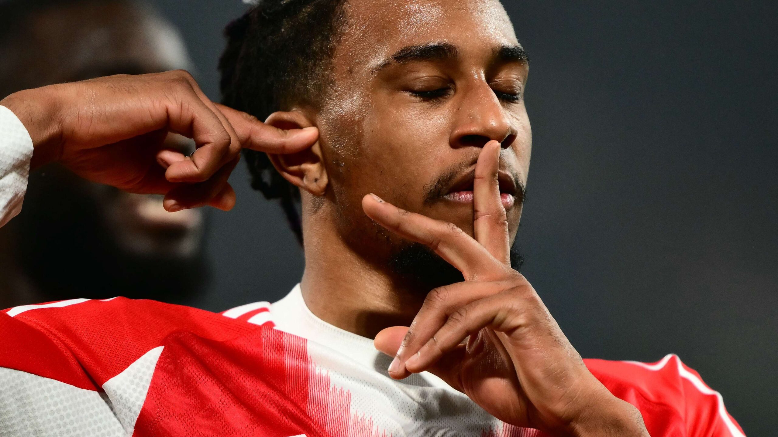 บัลลงดอร์หรือไม่ ไมเคิล โอลิเซ: อย่างแรกคือถ้วยรางวัล