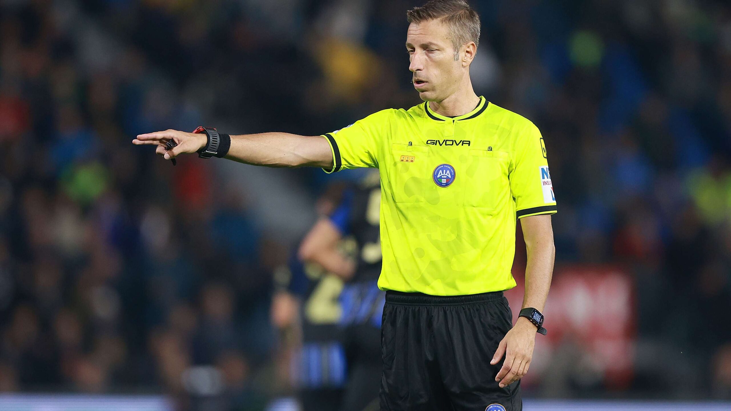 เซเรีย อา แต่งตั้งผู้ตัดสินนัดที่ 29 กวิดา กำกับ มิลาน มังกานีเอลโล กำกับ อินเตอร์ และ มาซซา กำกับ คอโม-โรมา