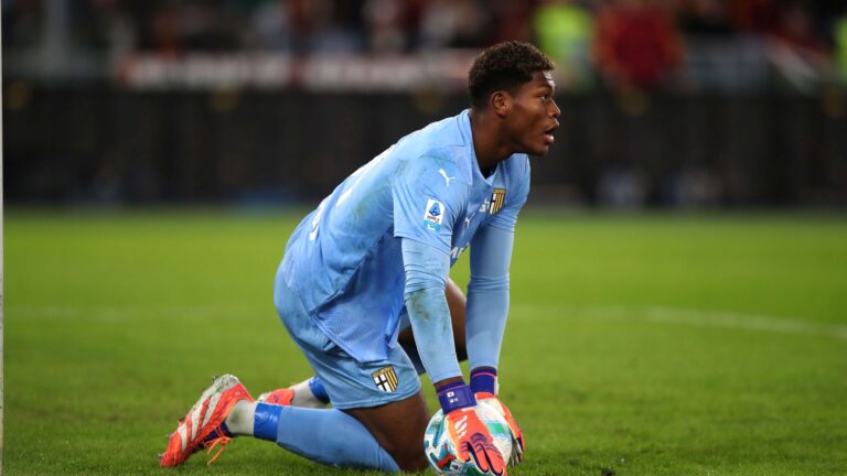 ซูซูกิ คืนสนามหลังหายไป 126 วัน: แค่สามนาทีในเกม โตริโน่ พบ ปาร์ม่า เขาปล่อยประตูผ่านขาให้ ซิเมโอเน่