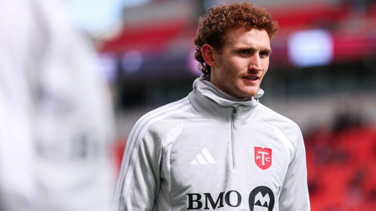 โจช ซาร์เจนต์ เปิดตัวกับโตรอนโต เอฟซี ในเกมเสมอกับนิวยอร์ก เรดบูลส์ 1-1