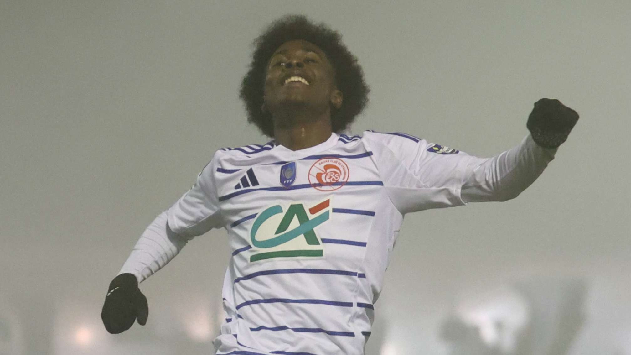 เชลซีเร่งแผนดึงไรอาน เมสซี่ ดาวรุ่งจากเครือ BlueCo ท่ามกลางความสนใจจากบาเยิร์น บาร์เซโลนา และปารีส แซงต์ แชร์กแมง