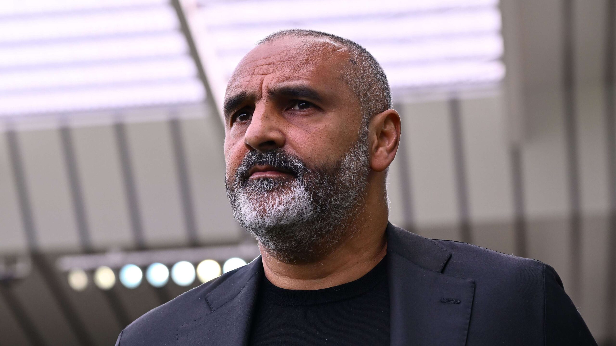 แถลงอย่างเป็นทางการ ฟาบิโอ ลิเวรานี ถูกปลดจากตำแหน่งกุนซือเทอร์นานา พร้อมแต่งตั้ง พาซควาเล ฟาซิโอ คุมชั่วคราว คาตาเนีย แยกทาง โดเมนิโก โตสคาโน