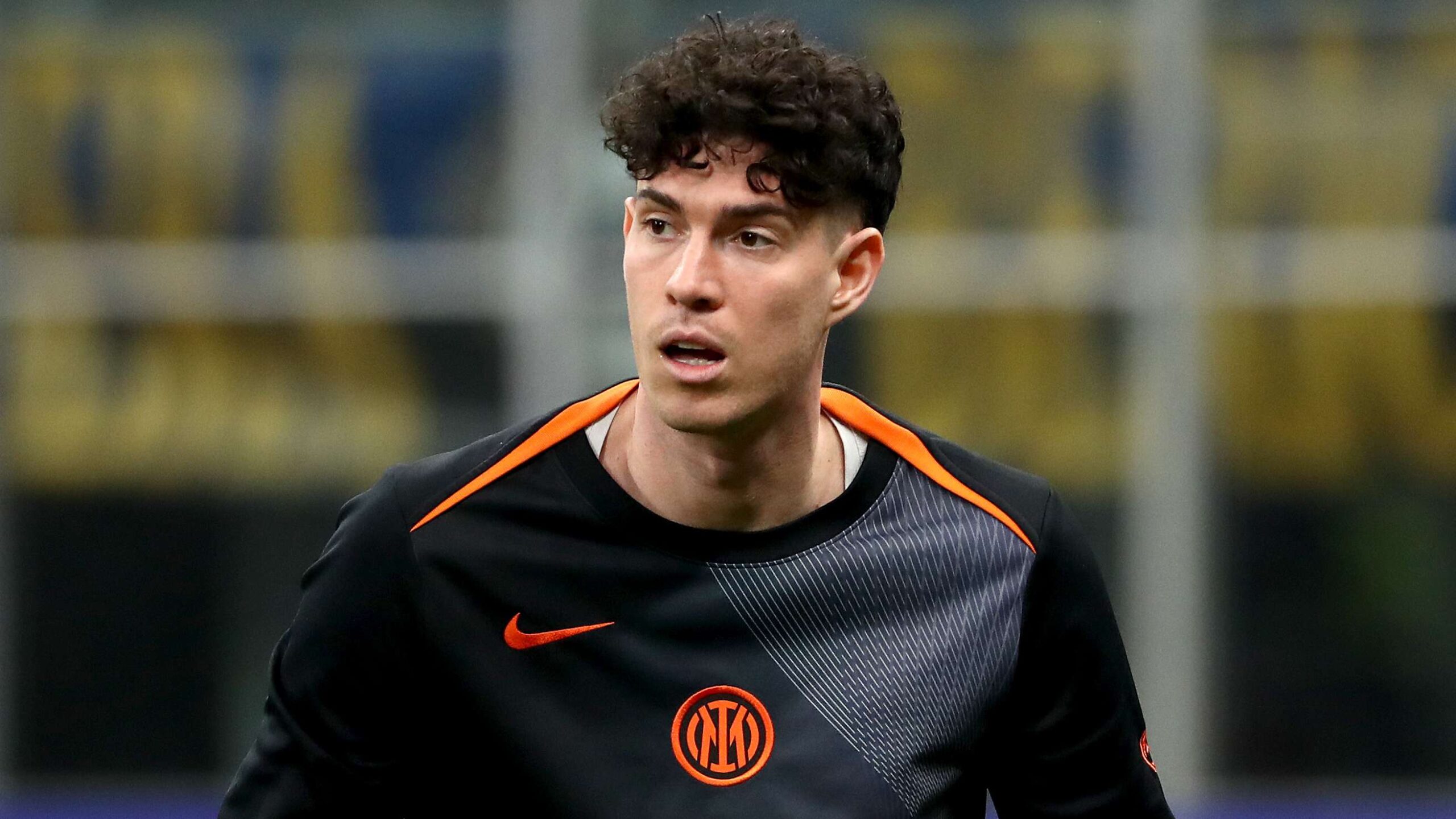 บาร์เซโลนาเล็งดึง อเลสซานโดร บาสโตนี เสริมแนวรับ ขณะที่อินเตอร์ มิลาน ตั้งค่าตัวสูง