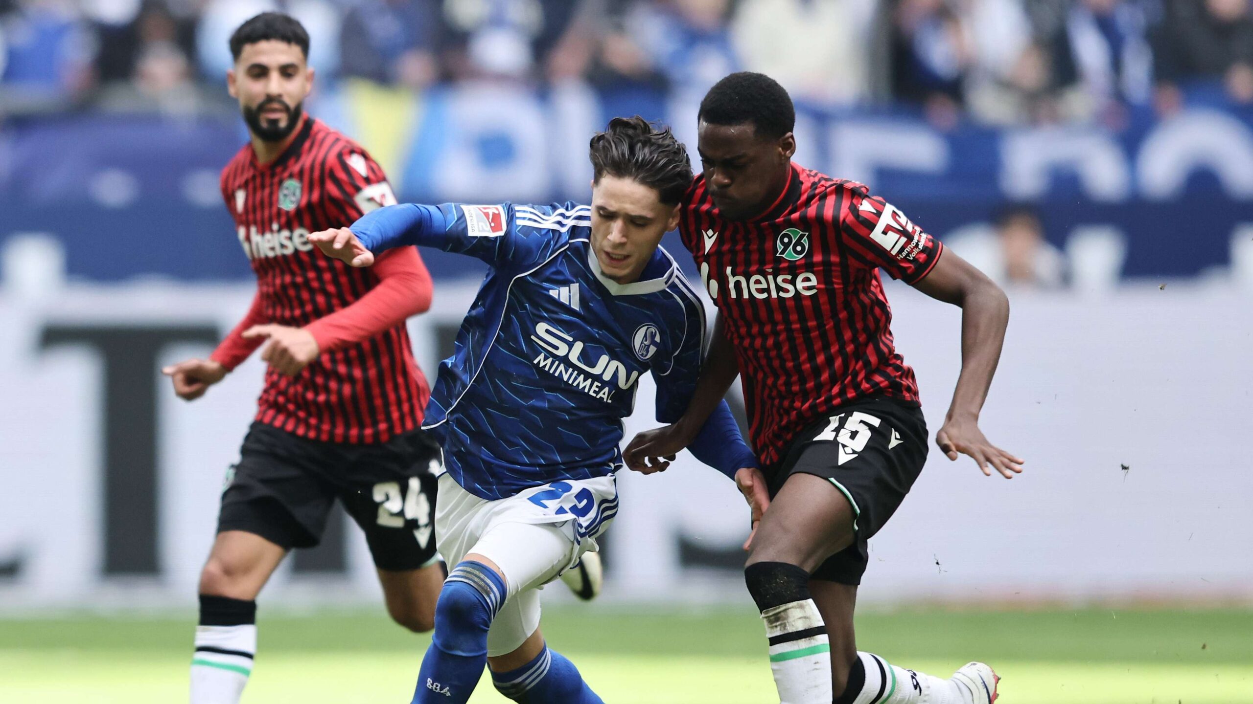 บาเยิร์น มิวนิค ใช้สิทธิ์ซื้อคืน โนเอล อาเซโก จาก ฮันโนเวอร์ 96 ในดีลมูลค่า 2.5 ล้านยูโร