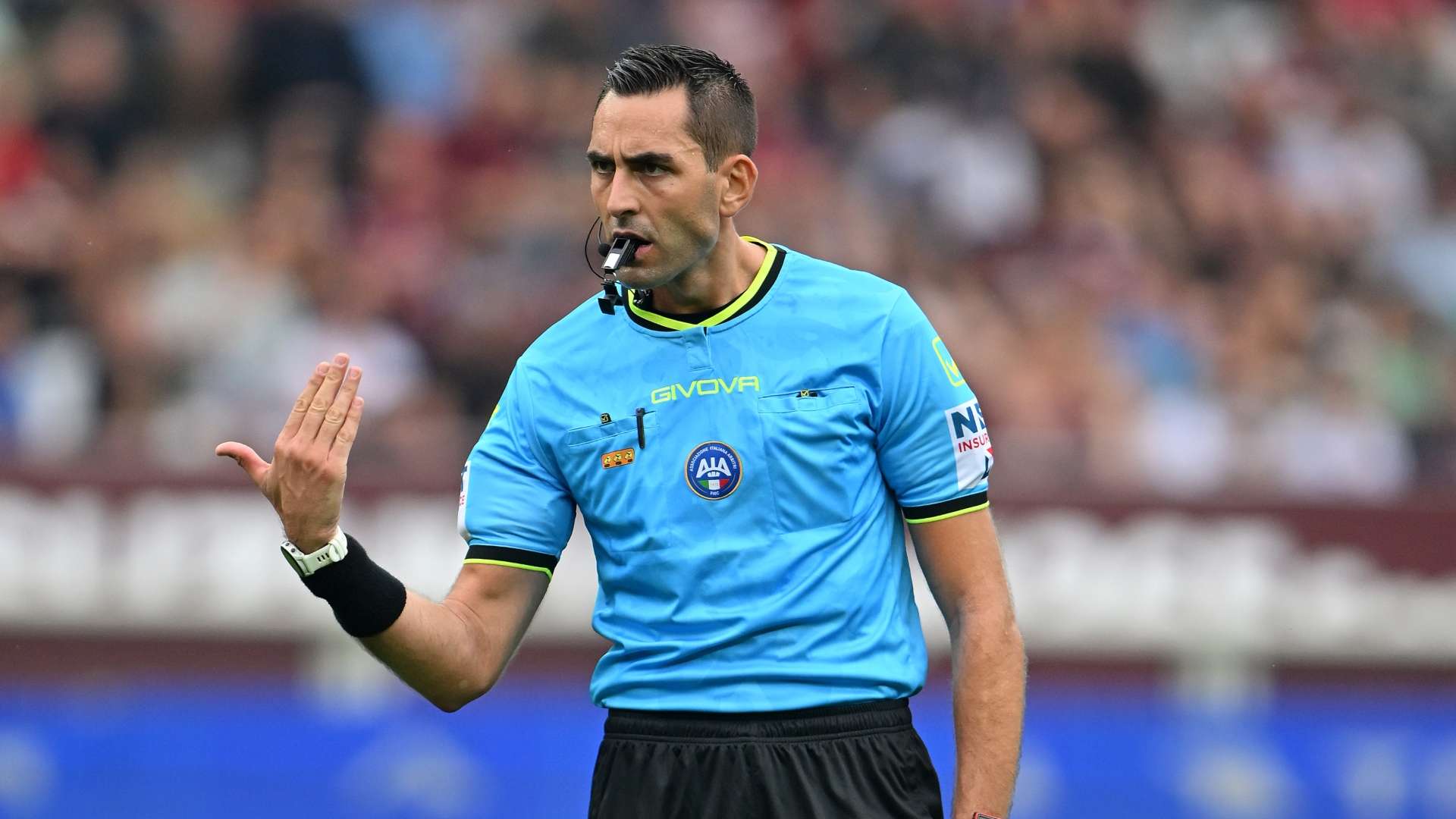 โคลอมโบโล ผู้ตัดสิน ฟิออเรนตินา พบ อินเตอร์ มิลาน และ ฟอร์โน ผู้ตัดสิน เอซี มิลาน พบ โตริโน ในแมตช์เซเรีย อา สัปดาห์ที่ 31