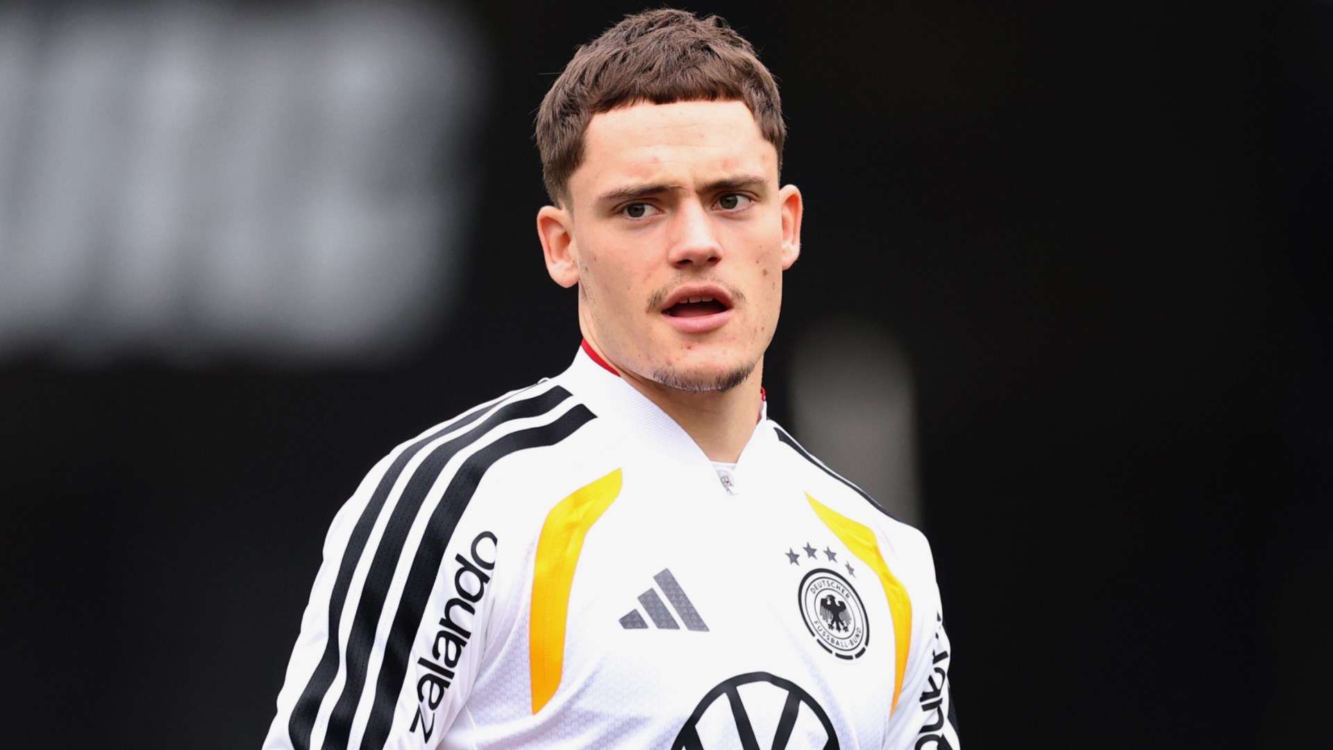 ไม่ธรรมดา – แต่ดีจริงๆ: อาดิดาสเปิดตัวชุดเยือนใหม่ของทีมชาติเยอรมันสำหรับฟุตบอลโลก 2026