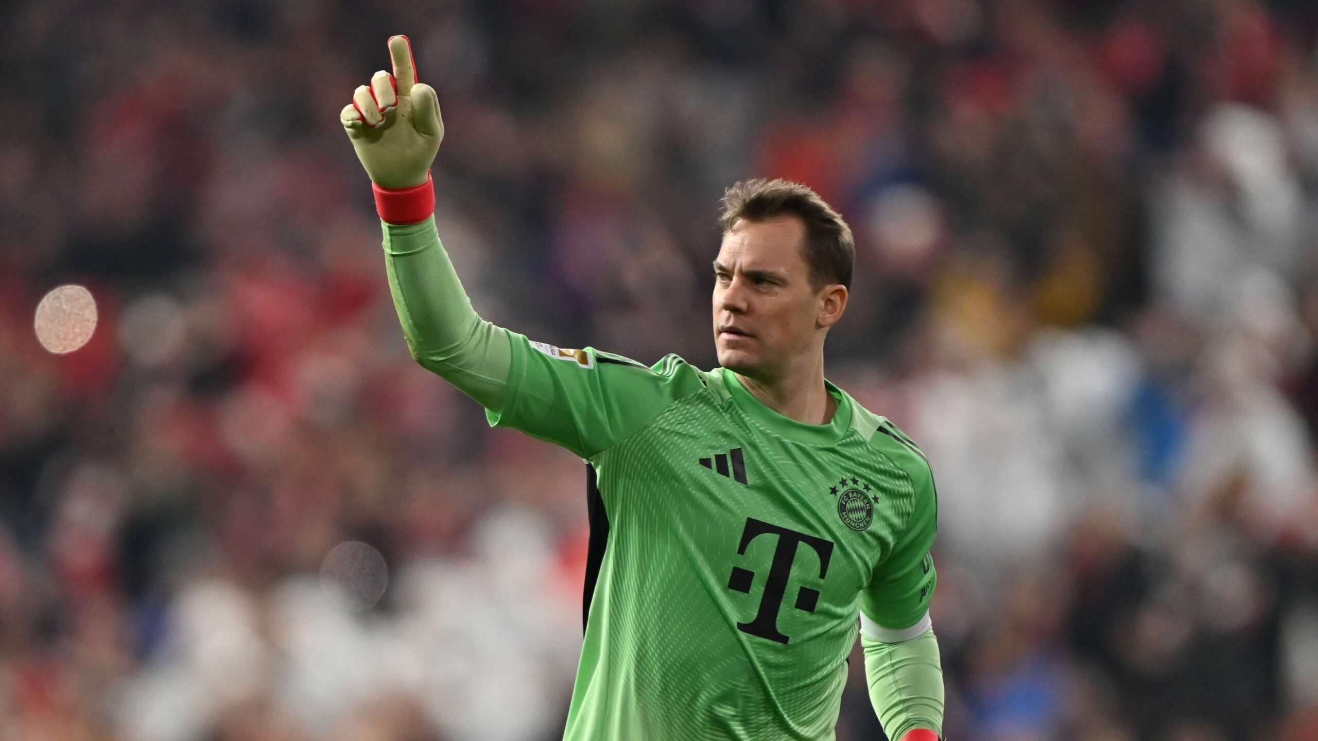 บาเยิร์น มิวนิค เผยอนาคต นอยเออร์ ไม่มีเส้นตาย ตัดสินใจต่อสัญญาด้วยตนเอง