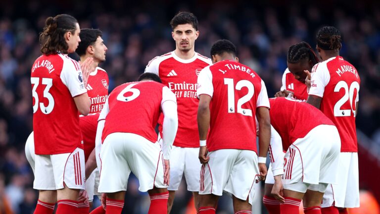 โลกฟุตบอลแปลกใหม่ ผู้ชมเป็นกลางหันหนุนแมนเชสเตอร์ ซิตี้ ลุ้นพรีเมียร์ลีกและรอบชิงคาราบาว คัพ