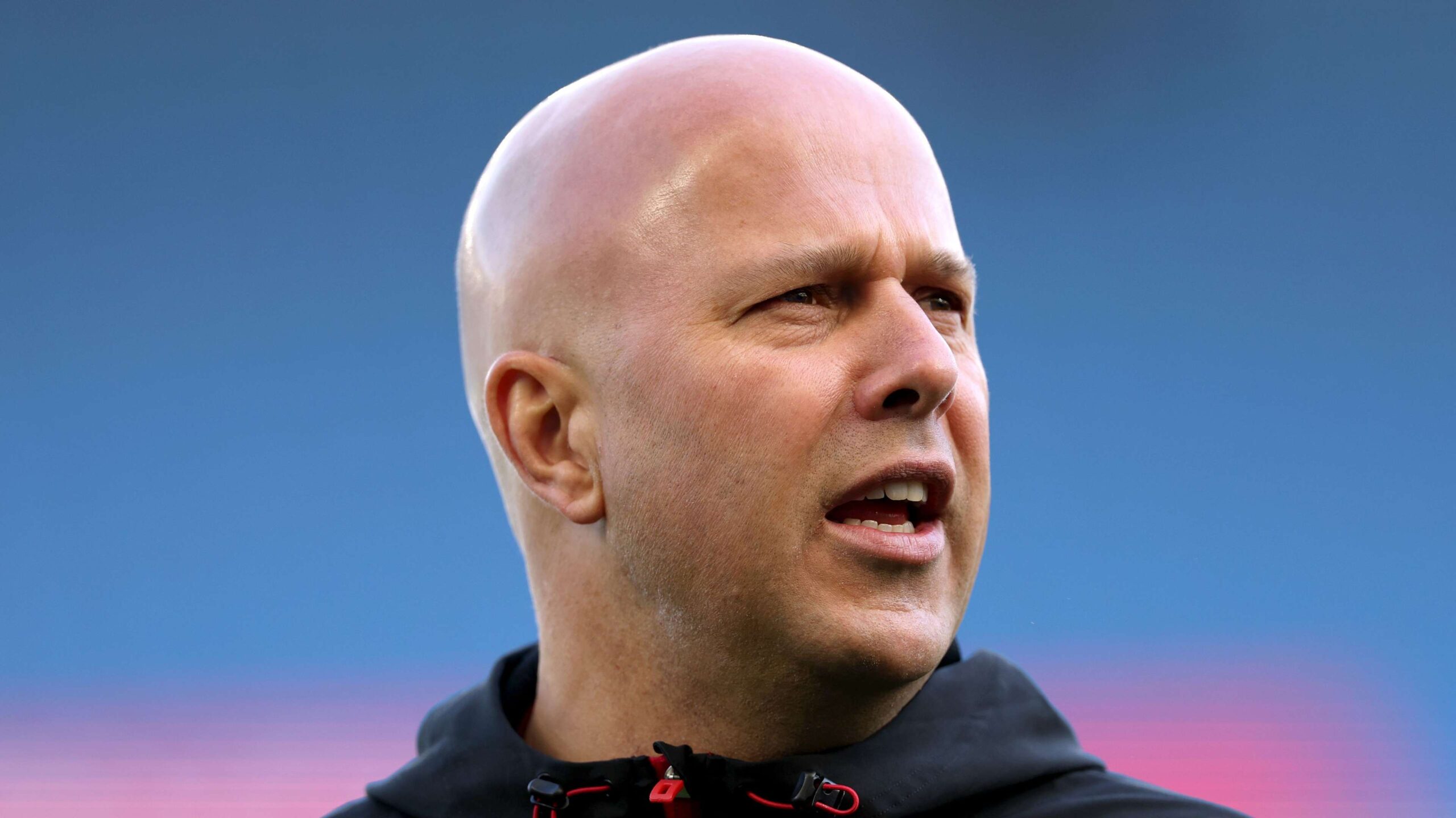 สลอตอัปเดตอเล็กซานเดอร์ ไอซัค พร้อมกลับมาลงสนามก่อนบิ๊กแมตช์พบแมนเชสเตอร์ ซิตี้ และปารีส