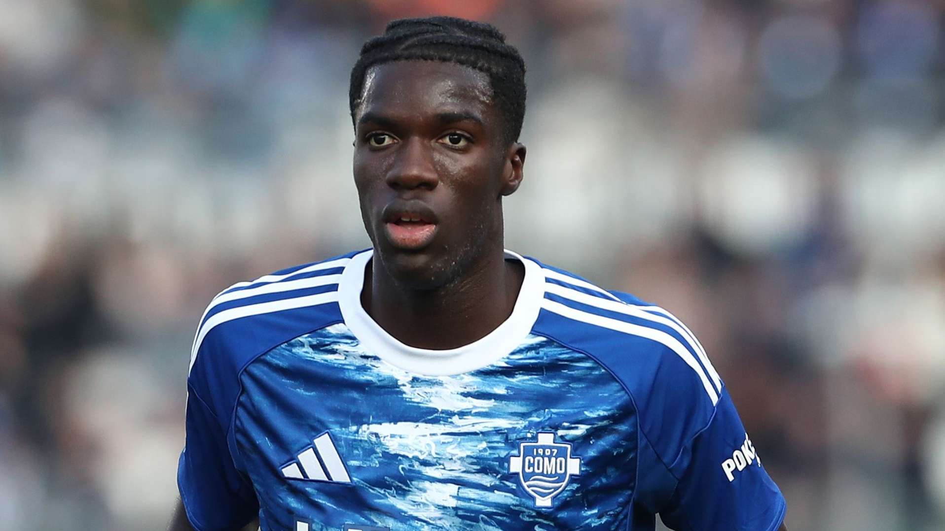 การให้คะแนนผู้เล่น โคโม หลังบุกถล่ม ปิซา 5-0 ในศึกกัลโช เซเรียอา นัดที่ 30