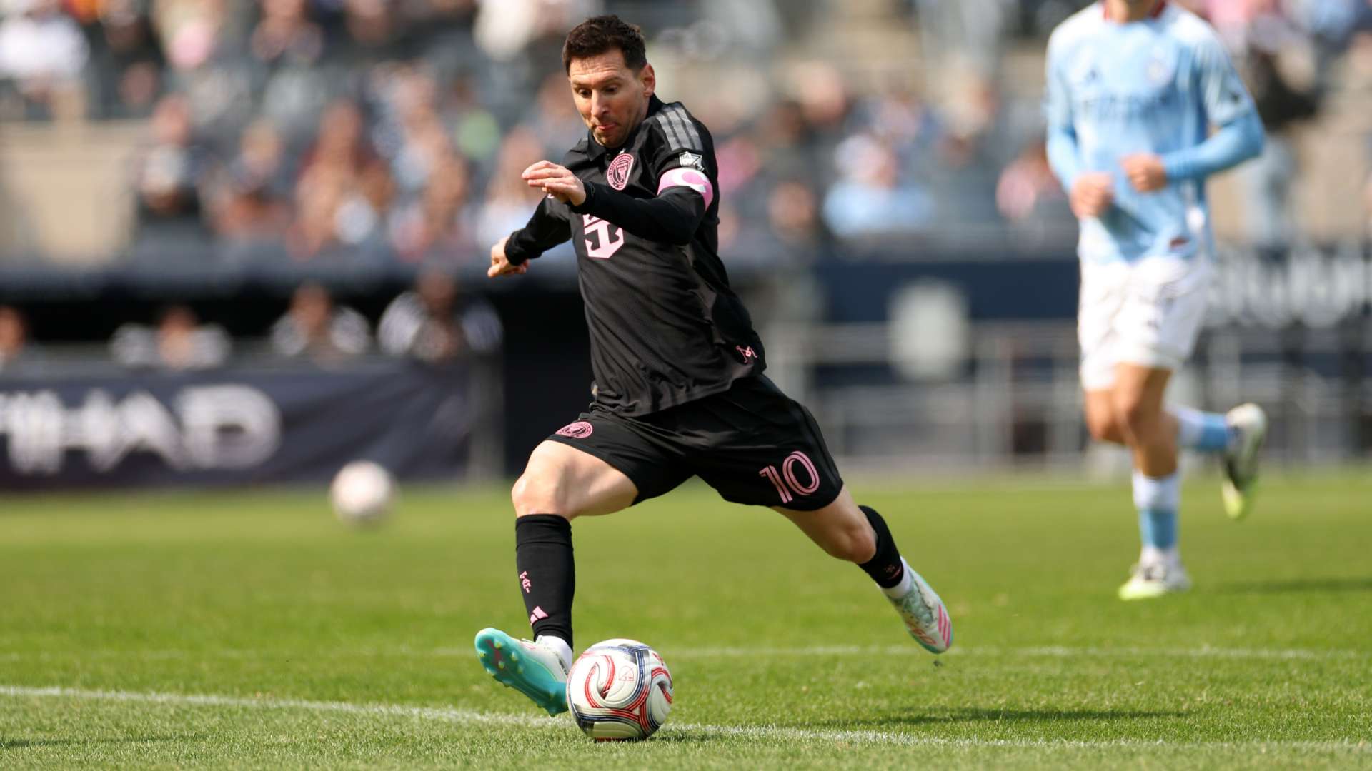 คะแนนผู้เล่น อินเตอร์ ไมอามี พบ นิวยอร์ก ซิตี้ เอฟซี เมสซี ฮีโร่ แนวรับเด่น พาเฮรอนส์คว้าชัยหืดจับที่ Yankee Stadium