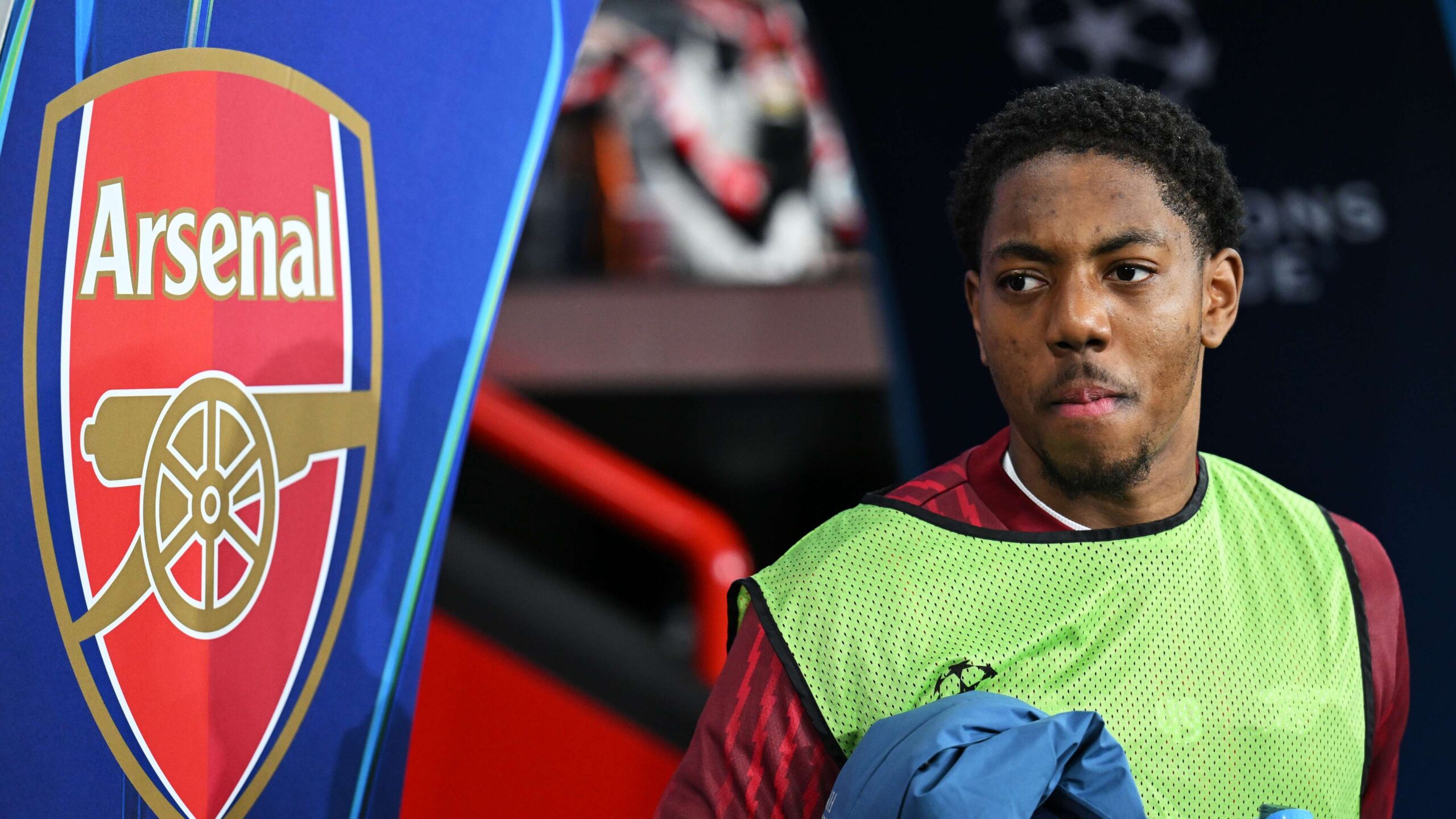 แมนยูเล็งมายลส์ ลูอิส-สเคลลี่ ดาวรุ่งอาร์เซนอล เสริมฟูลแบ็กซ้าย