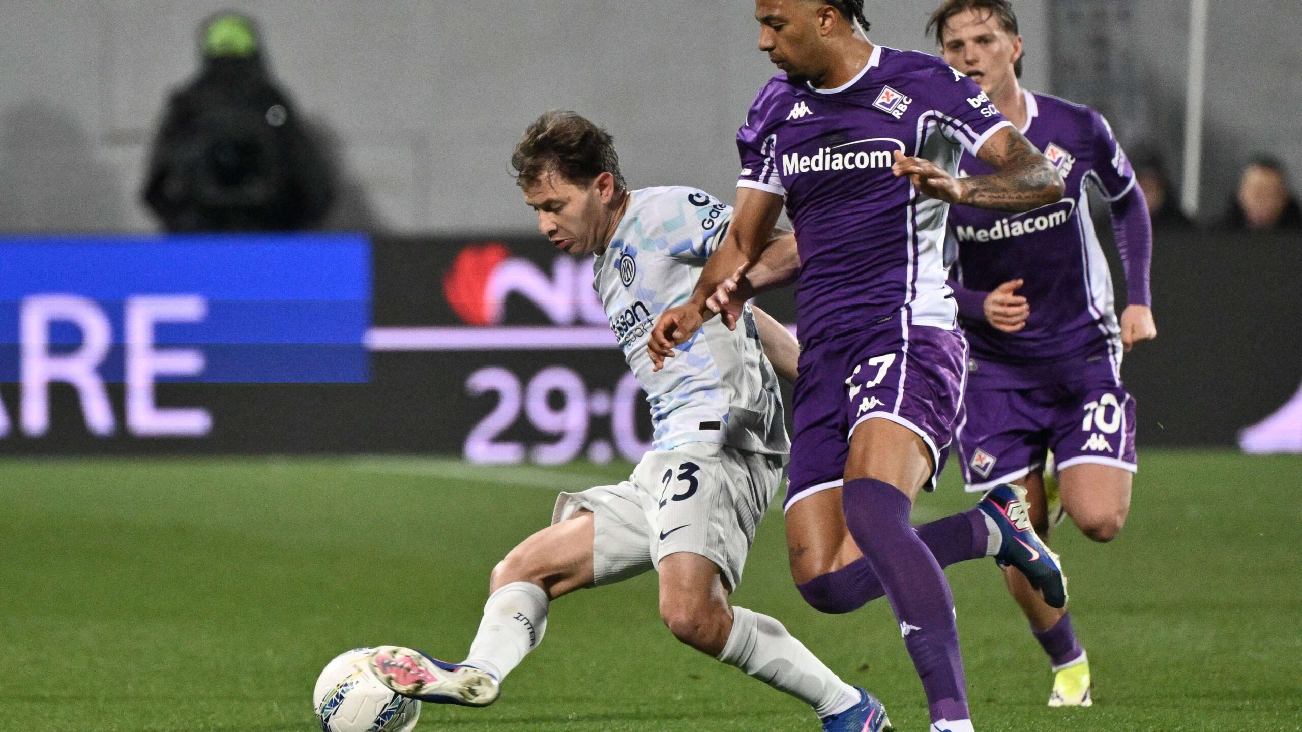 อินเตอร์ มิลาน ประท้วง เรียกร้องจุดโทษหลังมุมมองมือของ คอลอมโบโล ในเกมพบ ฟิออเรนตินา