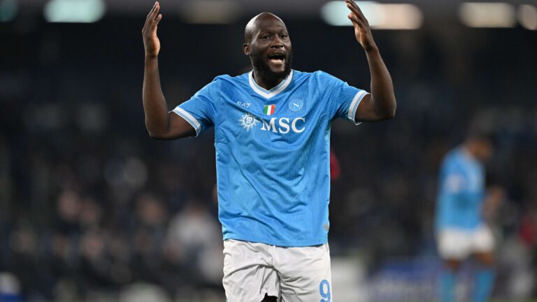 ลูควาคูไม่ร่วมทัพแมนเชสเตอร์ ยูไนเต็ดในเกมอุ่นเครื่องที่สหรัฐอเมริกา มุ่งฝึกซ้อมเพื่อฟิตเต็มที่