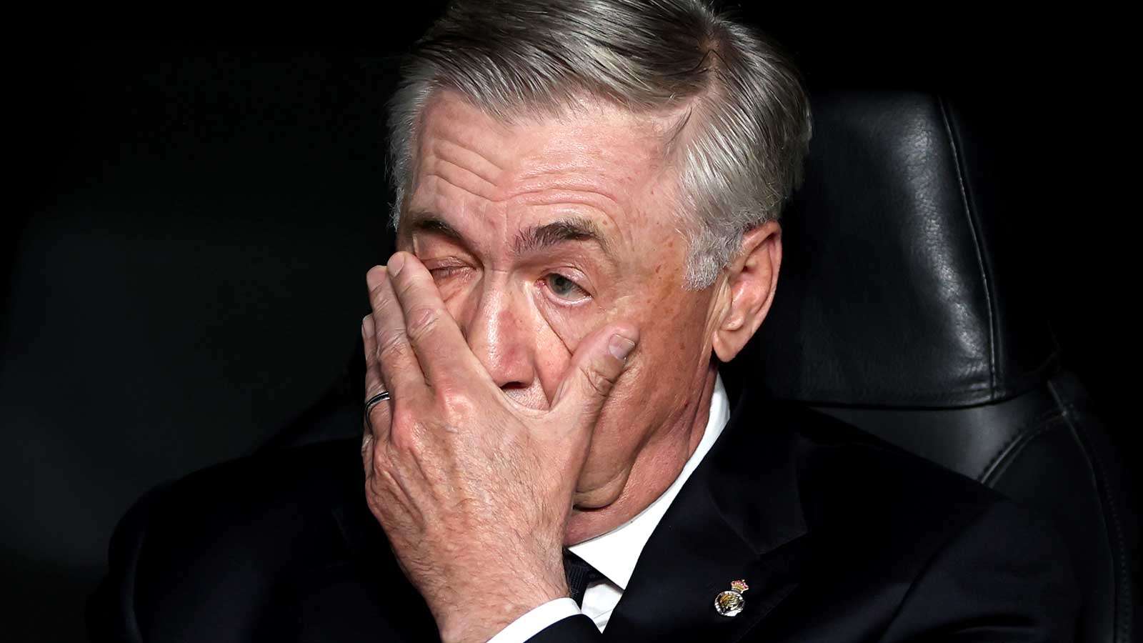 บราซิลแบ่งขั้วเรื่องเนมาร์ โรมารีโอจิกกัดอันเชล็อตติโดยไม่เอ่ยนาม เตือนก่อนฟุตบอลโลก