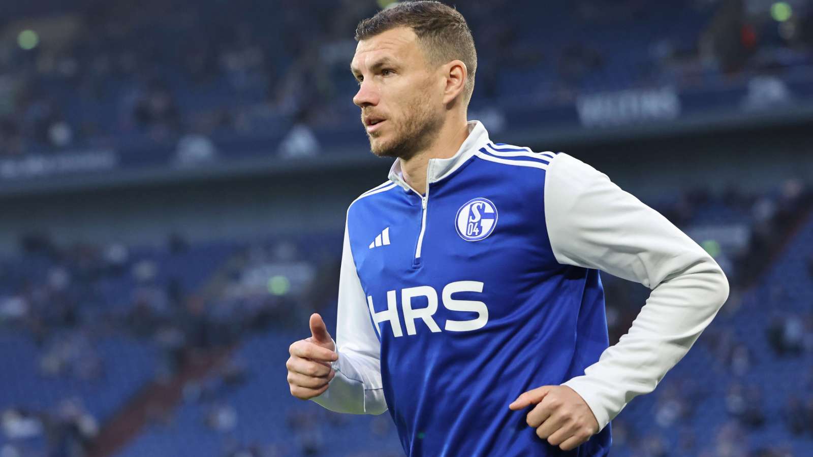 ชาลเก้ 04: การเลื่อนชั้นสู่บุนเดสลีกาอาจมีผลกระทบต่อ เอดิน ดเซโก้